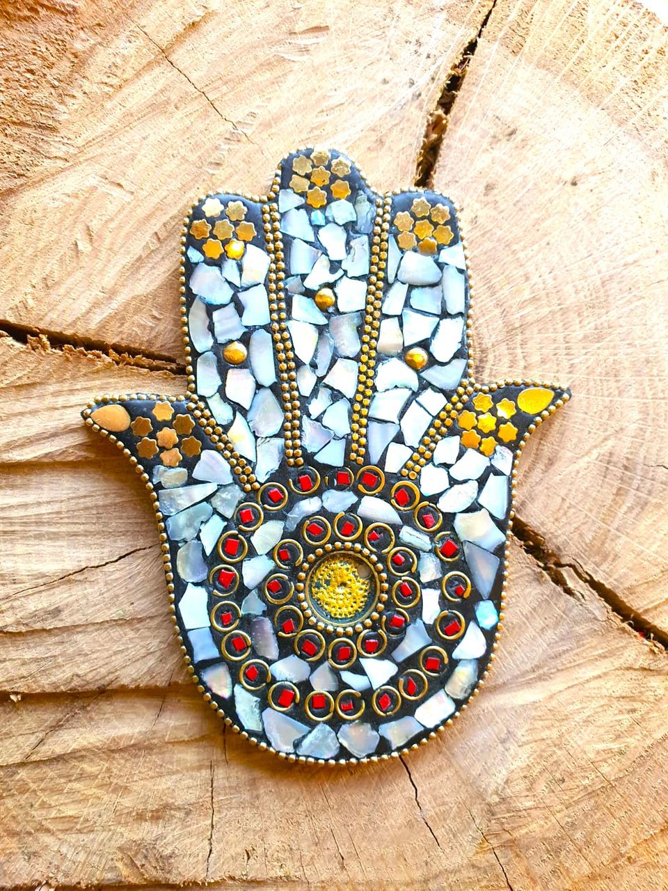 INCENSARIO MANO FÁTIMA NAVARATNA.Solo 1 disponible en stock