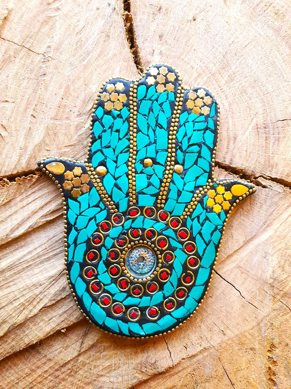 INCENSARIO MANO FÁTIMA NAVARATNA.Solo 1 disponible en stock