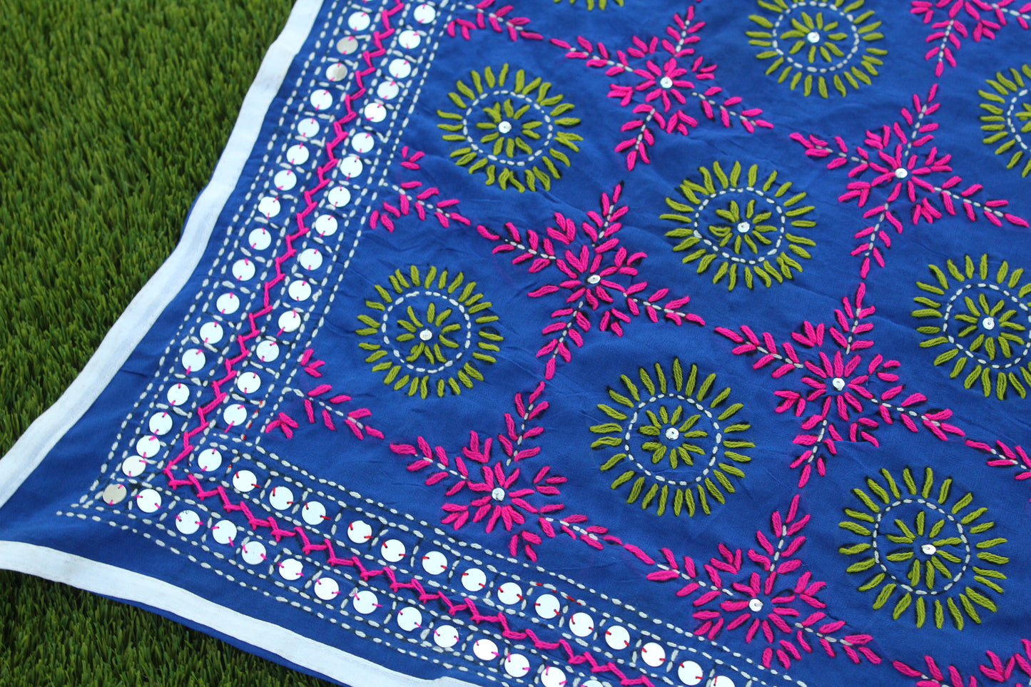 PAÑUELO DUPATTA KANTHA BORDADO